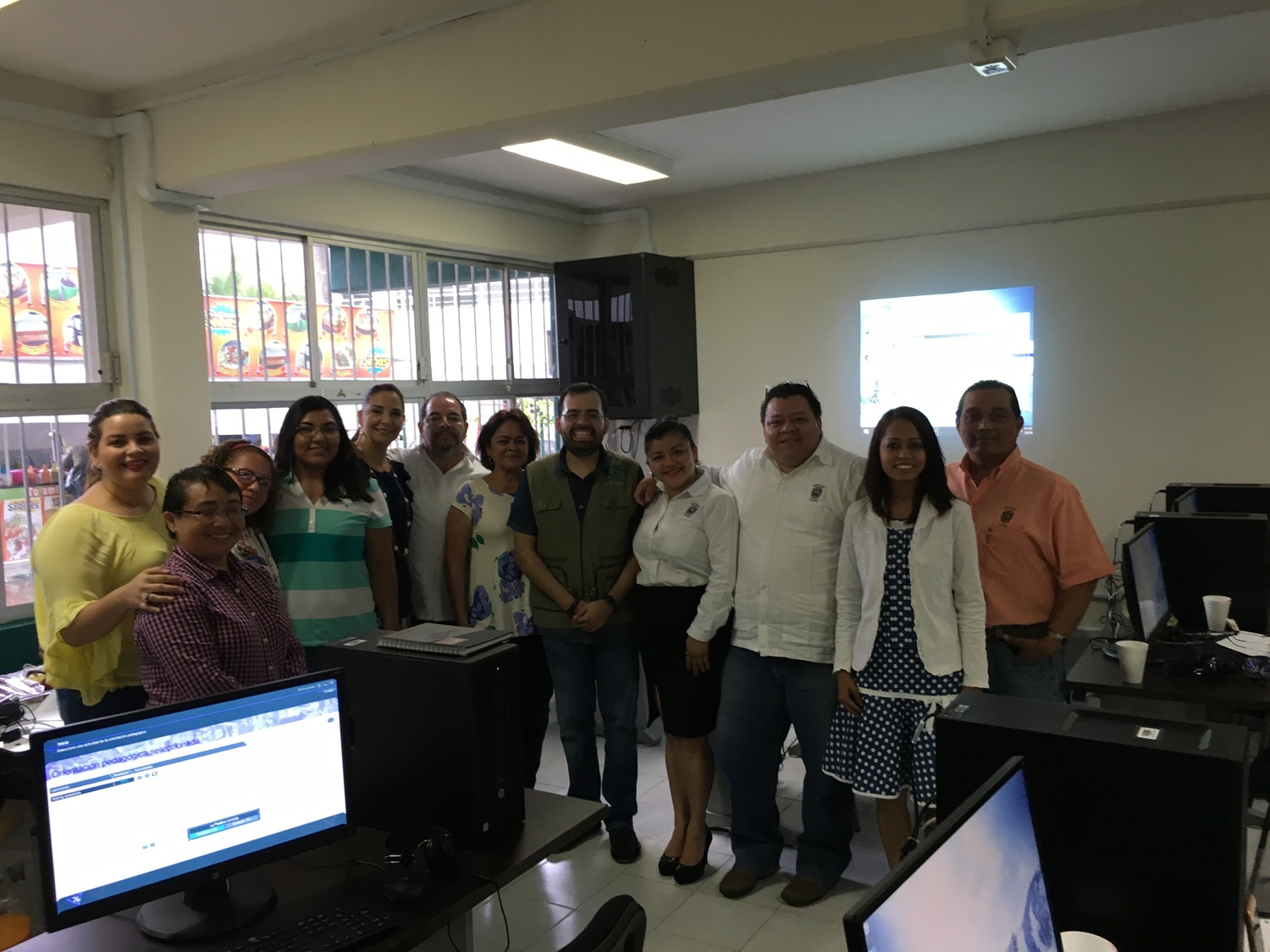 <span style="color: rgb(73, 85, 102); font-family: "Open Sans", Arial, "Helvetica Neue", Helvetica, sans-serif;">Servicio de Capacitación y formación docente en el uso y Administración de los Laboratorios Laboratorios Multidisciplinarios e Idiomas </span>